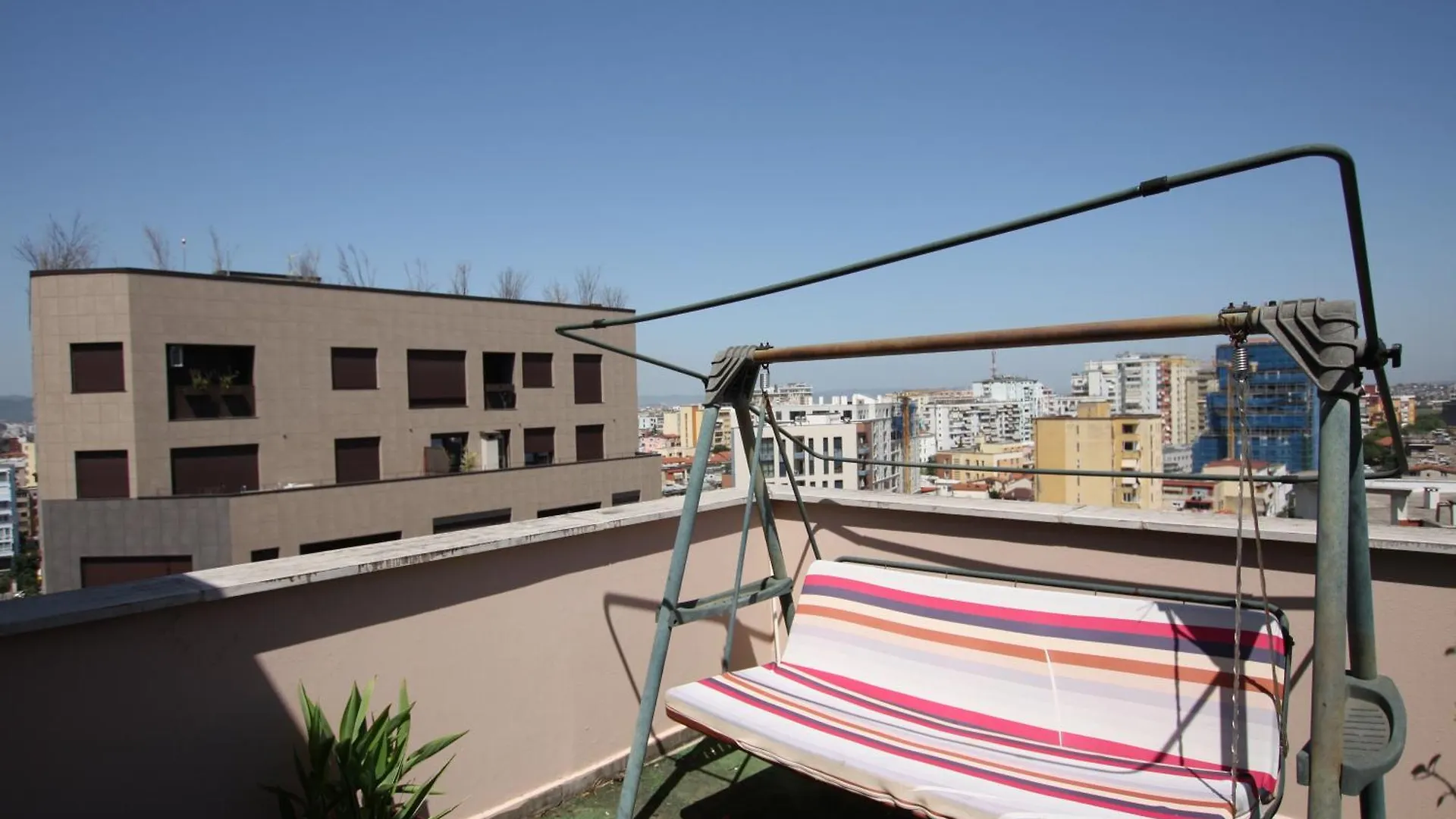 Aloha Apartment Tirana 0*,  Albania